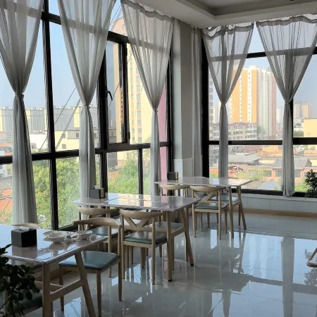 Lingqiu Puya Health Preservation Hotel