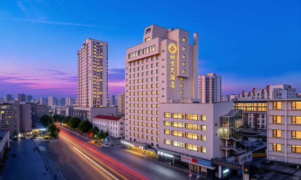 Qingdao Sifang Hotel East Building (Taidong Pedestrian Street Small Village Subway Station)