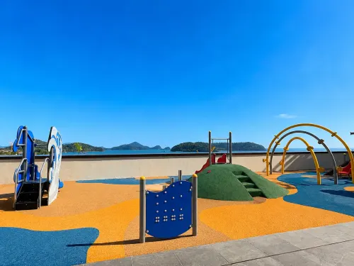 Beachfront Seaview Suite | Cenang | Super King Bed