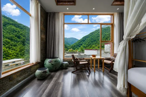 牧雲客棧（四姑娘山長坪溝景區店） - 旅館