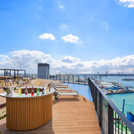 South Gate Hotel Okinawa Naha Tomari Port (Direct Access to Tomarin)