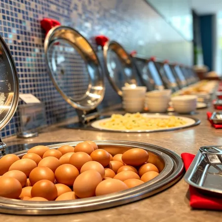 Zhongzhou International Hotel (Hebidong Railway Station Hotel)