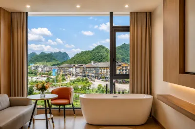 Scenic Elegant Inn (West Gate of Libo Xiaoqikong) Hotels in Xiaoqikong Scenic Area(West Gate Area)