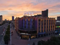 Yumen Lido Hotel (High-Speed Railway Station Times Square Branch) - Parkplatz