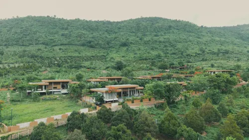 Amaya Kampot - parking