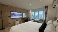 H Motel - Jia Tii - Motels