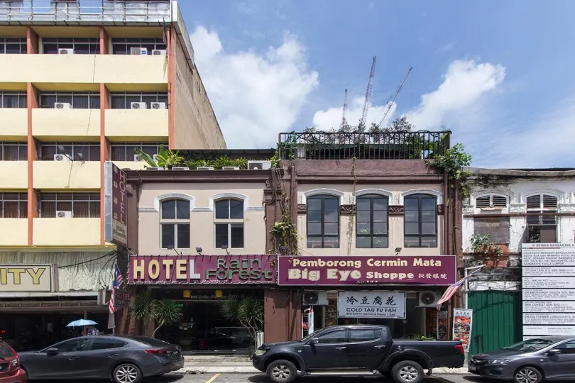 Rain Forest Hotel