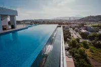 The Aru Hotel, Aru Suites by Ayuhouz - Beach