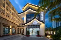 Sanya Bushebuli Resort Hotels near Yalong Bay