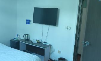Chuxiong Changya Hotel