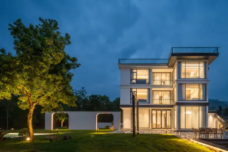 Miyin·Changxing luxurious designer life aesthetics beauty hotel Отели рядом с достопримечательностью «Changxing Badujie Scenic Area»