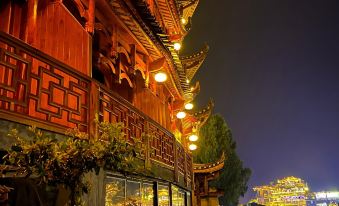 Wenxi Lanyue Homestay (Furong Town Waterfall Branch)