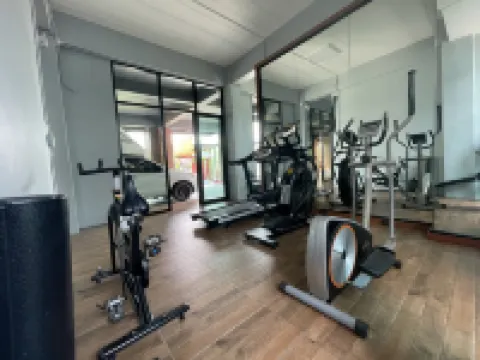 The Bedrooms Maeklong Hotel and Services Apartment Hotels in Mueang Samut Songkhram