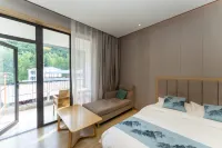 Luanchuan glance cloud sea homestay