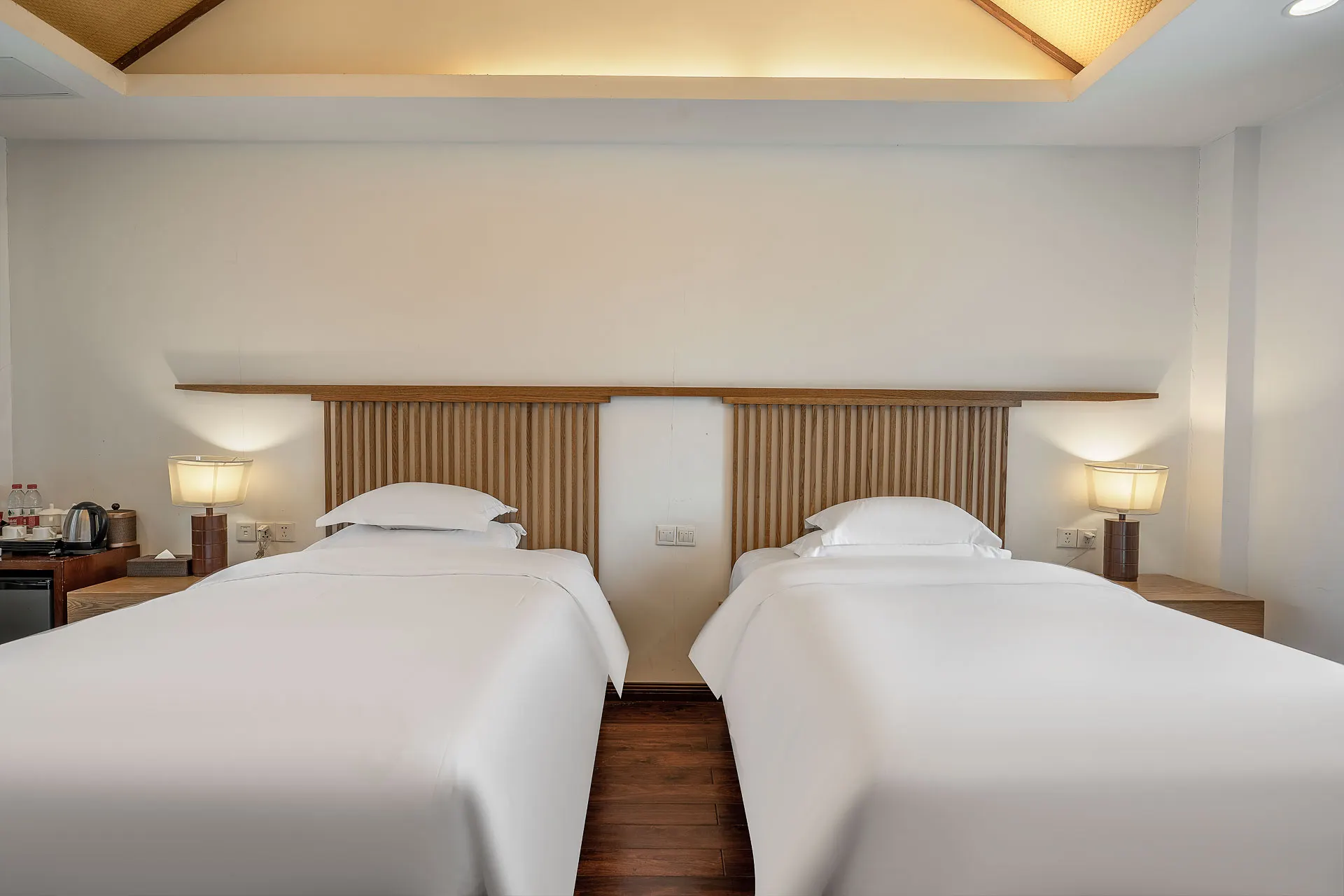 Chongqing Nanping Wanda Moments (Nanping Pedestrian Street) Zimmer Photos