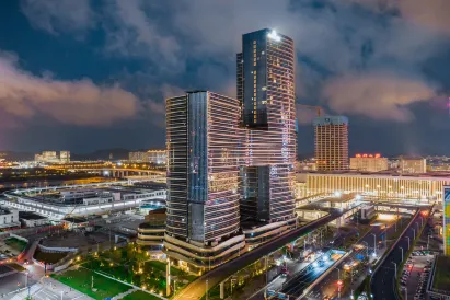 Easton International Apartment