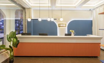 Moshu Light Luxury Hotel (Caimingyuan East Gate Branch, Shangcai Pedestrian Street)