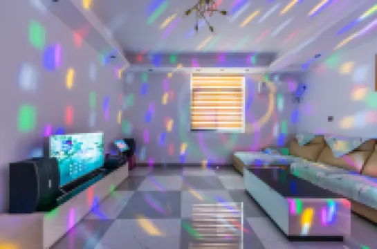 Zhujiajian Zailushang Homestay.