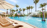 Sheraton Maoming Romantic Beach Resort - pantai