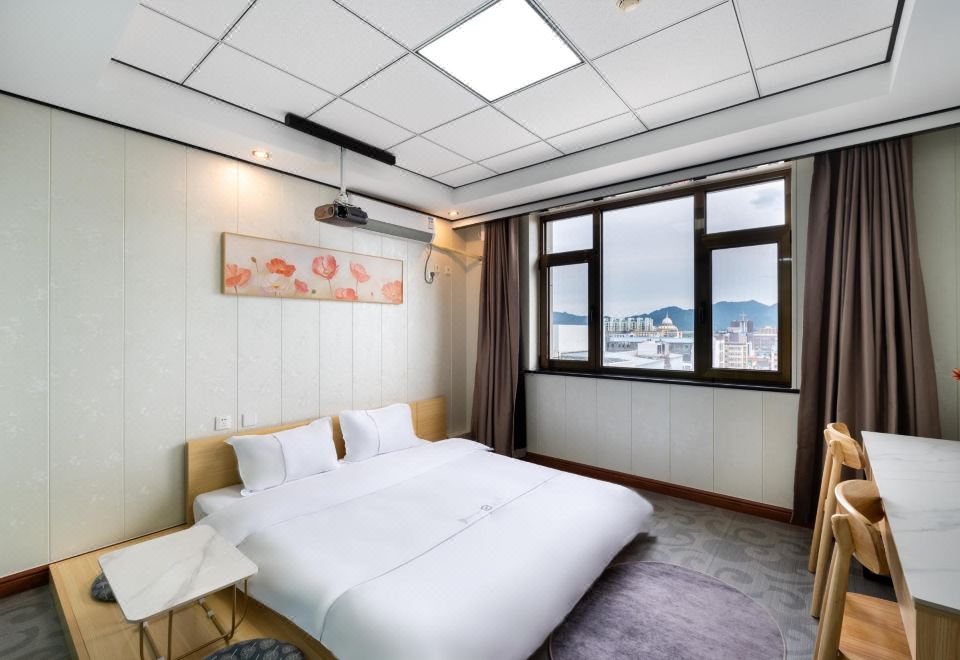 4. 스트라투스 호텔..