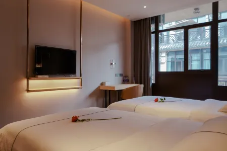 Shuijie Yaju Theme Hotel （Funing Shajishui Street E-commerce Culture Park)