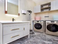 Lavande Hotel (Tashilhunpo Monastery)