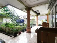 Waroeng Transit & Depary Homestay Hotel a Binjai