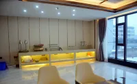 Jinyulan Hotel (Yingshan Bus Station) Hotel dekat Yingshan Bus Passenger Transport Station