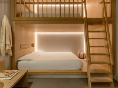 Zedwell Piccadilly Circus Hotel dekat Oxford Street