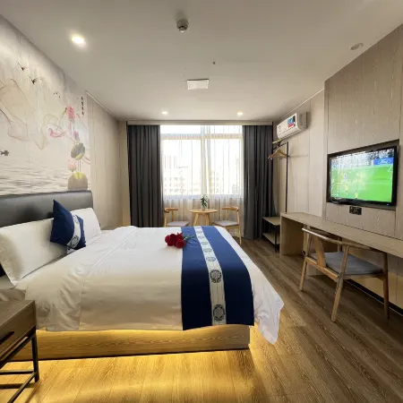 Yide Hotel (Yingde Pearl Plaza Pedestrian Street)