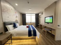 Yide Hotel (Yingde Pearl Plaza Pedestrian Street)