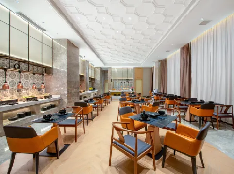 Vienna International Hotel (Yulin yinfeng international Chinese medicine gang store)