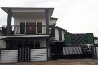 Pondokan Guest House Rinjani Syariah Hotels in Ratu Agung