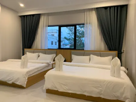 Nico’s Hotel and SkyBar