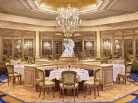 Disneyland Hotel Hotels in Chessy