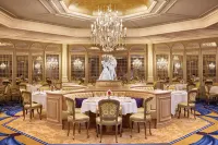 Disneyland Hotel Hotels in Chessy