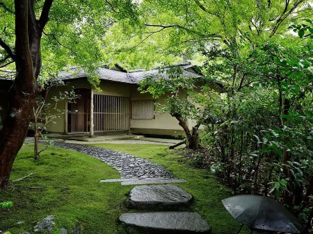 The Prince Kyoto Takaragaike, Autograph Collection