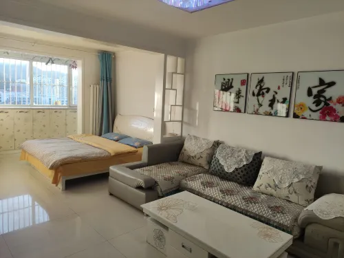 Chengde Homeland Rizu Apartment