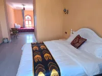 Pengjing Homestay (Kashgar Xiangfei Yuan Scenic Area) - Ramah Hewan Peliharaan