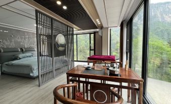 Luyin Shanju Homestay (Enshi Luyuanping)
