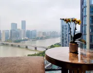 小奢惠庭·輕宿江景民宿（煙台山店） - 山景