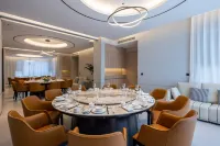 Gelin Luxury Enjoy Hotel (Panzhihua University Wanda Plaza) - Parkering