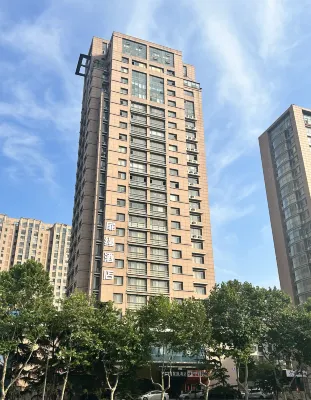 ホームイン フィルモアホテル（青島国際会議展覧センター・青島石老人海水浴場） 青島体育センター-球類訓練場周辺のホテル