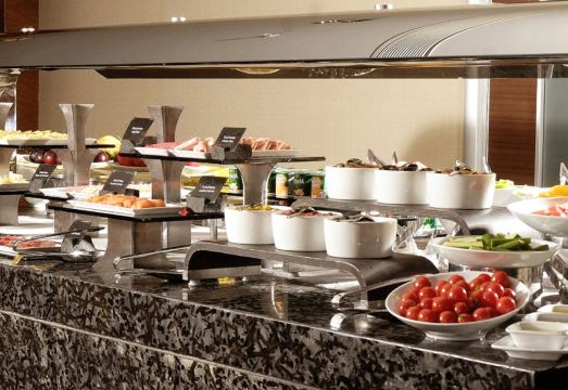 이스탄불 아타쾨이 해안가 호텔들의 전경