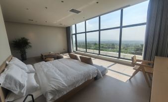 LUQUAN MOUNTAIN HOSTEL