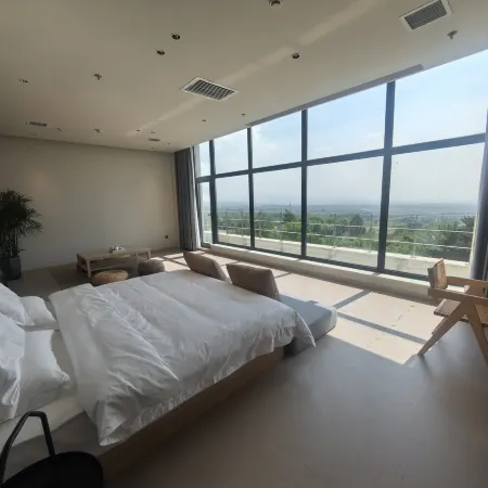 LUQUAN MOUNTAIN HOSTEL