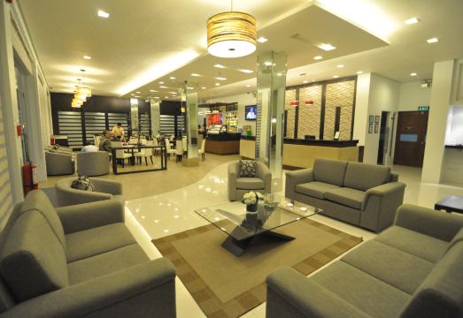 Casablanca Suites Near Airport