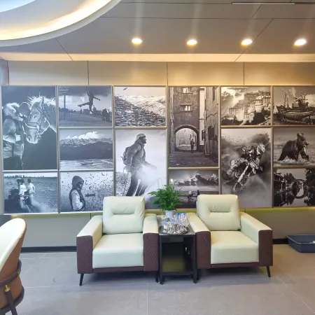 Jinshijie Hotel
