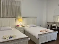 Oasis chinese guesthouse Hotels near El Safa