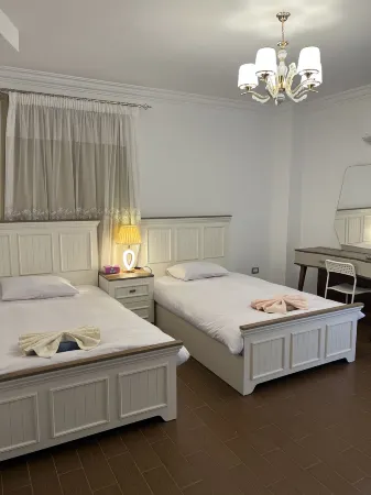 Oasis chinese guesthouse
